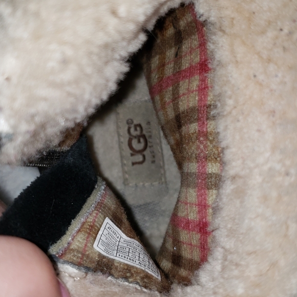 Toddler Ugg Boots - Picture 4 of 4